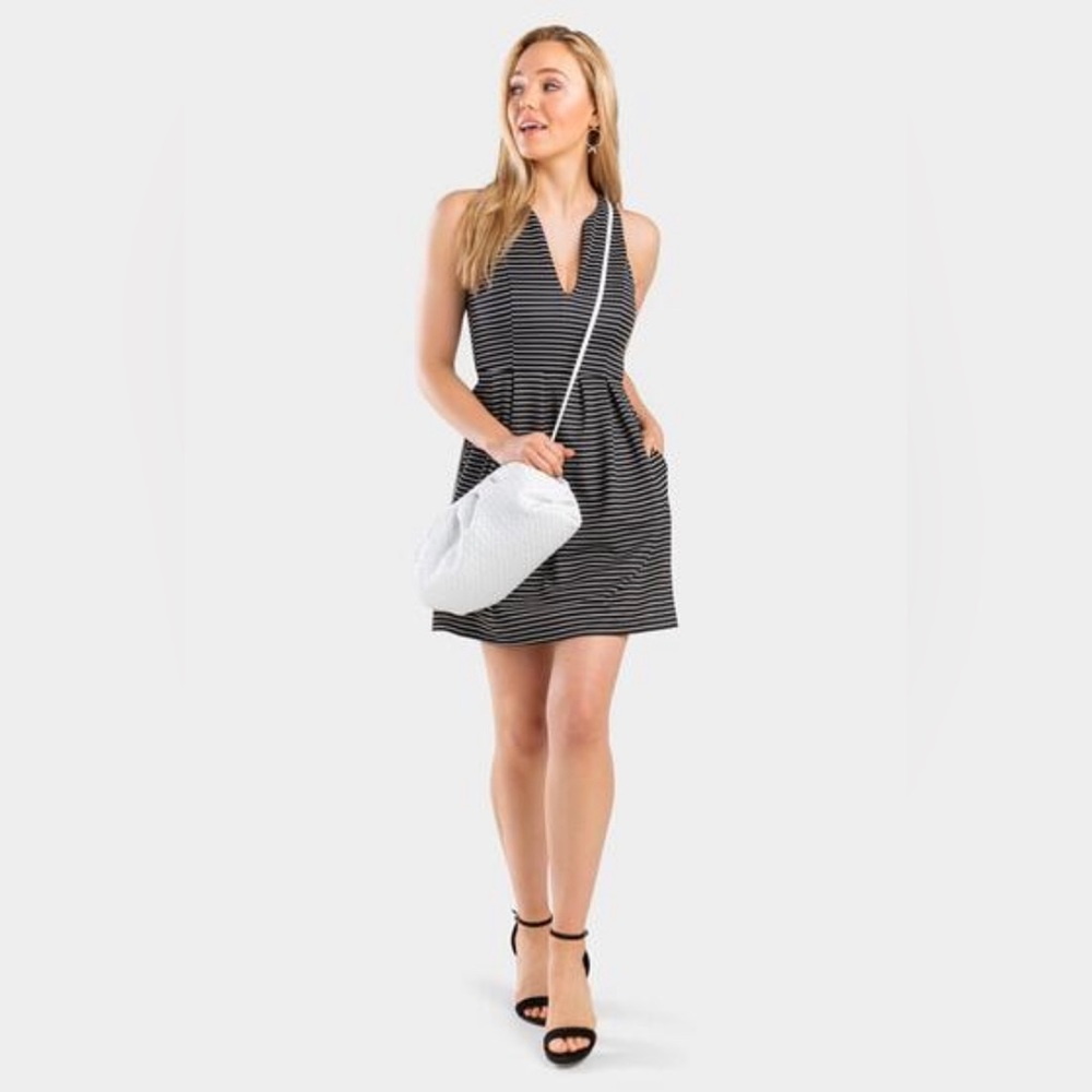 Francesca’s- Stella Stripe Flare Dress ✨ NWT - Picture 2 of 9